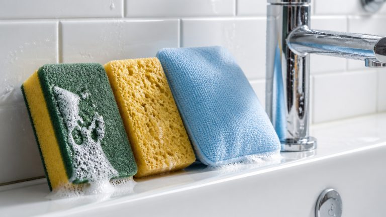 best sponges for cleaning bathroom